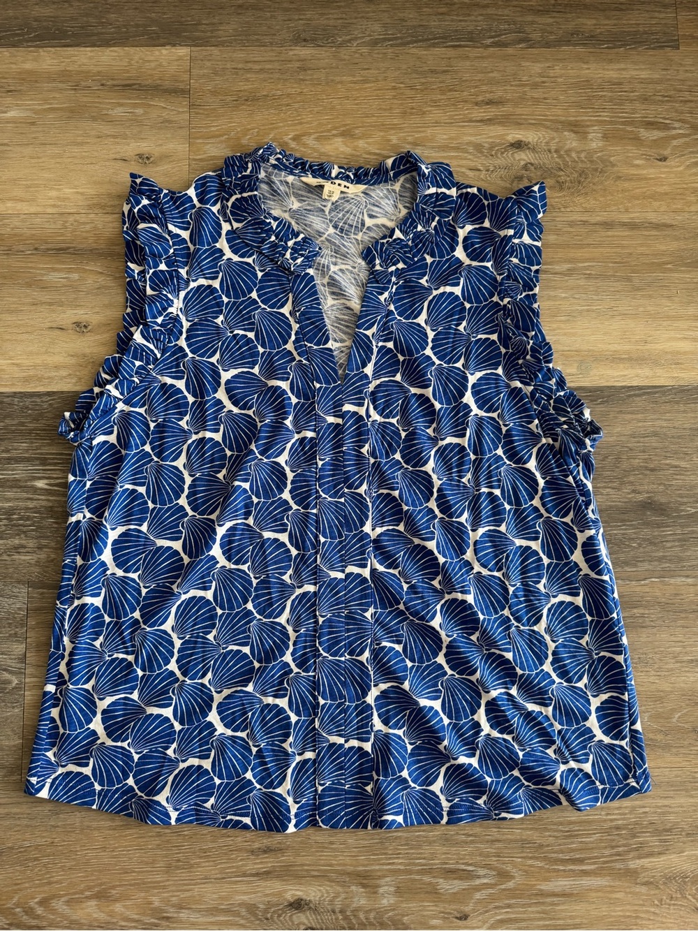 Boden Blue White Shell-Print Sleeveless Ruffle Neck Shirt